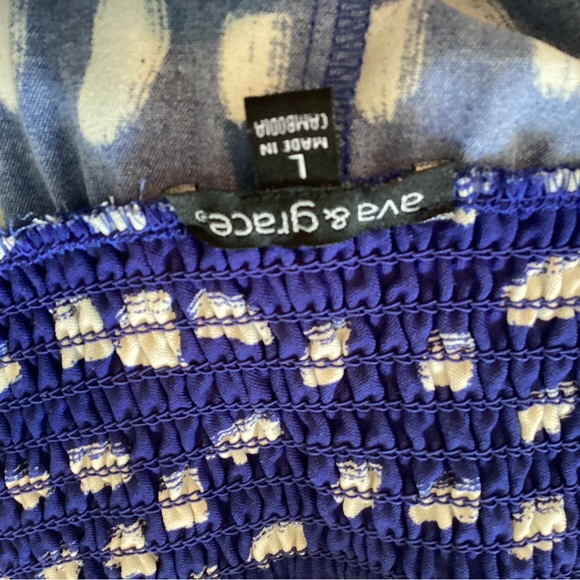 ava & grace 3/4 Bell Sleeve Flowy Peasant Top. On/off Shoulders - Picture 3 of 6